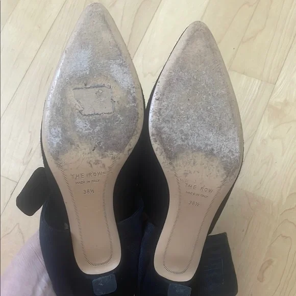 The Row Black Heels with Bow Detail - Picture 7 of 7